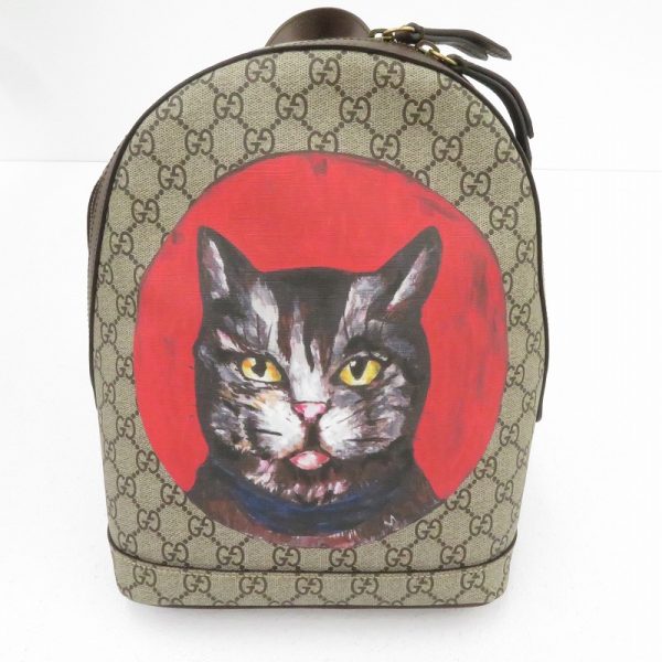 imgrc0088132231 Gucci GG Supreme Mystic Cat Daypack Beige