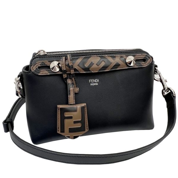 imgrc0088272392 FENDI Visaway Small Shoulder Bag Black