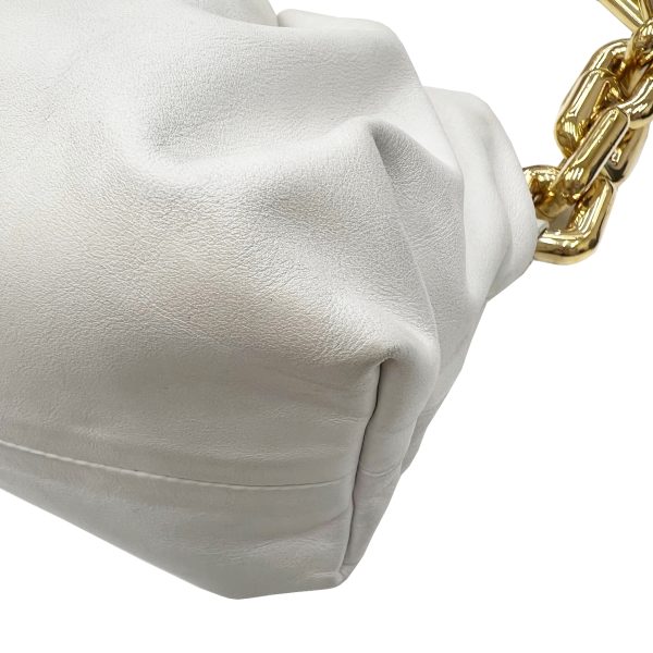 imgrc0089129703 Bottega Veneta The Chain Pouch Calf Leather White