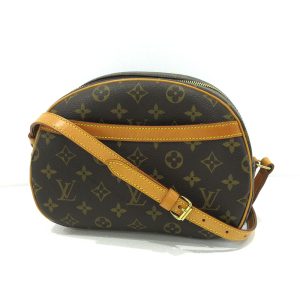 imgrc0090299653 Louis Vuitton Uzes Damier Ebene Tote Bag Canvas