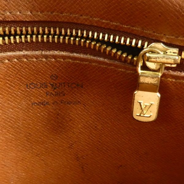 imgrc0090338643 Louis Vuitton Trocadero 27 Shoulder Bag Monogram Brown