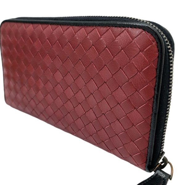 imgrc0090754617 Bottega Veneta Intrecciato Long Wallet Round Zipper Red Black