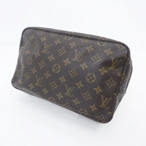 imgrc0091139962 Louis Vuitton Alma Monogram Handbag Brown