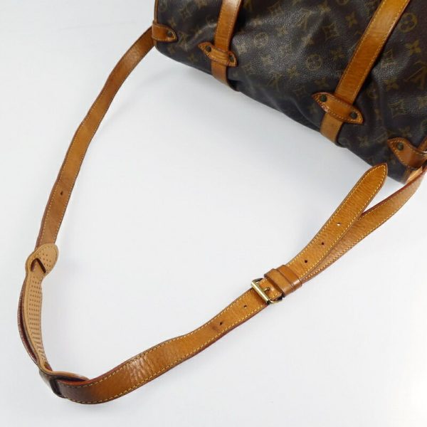 imgrc0091404686 Louis Vuitton Saumur 43 Shoulder Bag Monogram Brown