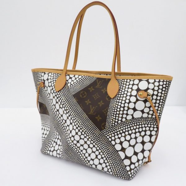 imgrc0091708081 Louis Vuitton Neverfull MM Tote Bag Yayoi Kusama White