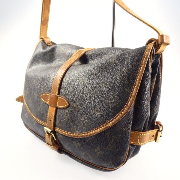 imgrc0092147936 Louis Vuitton Saumur 30 Shoulder Bag Monogram Brown