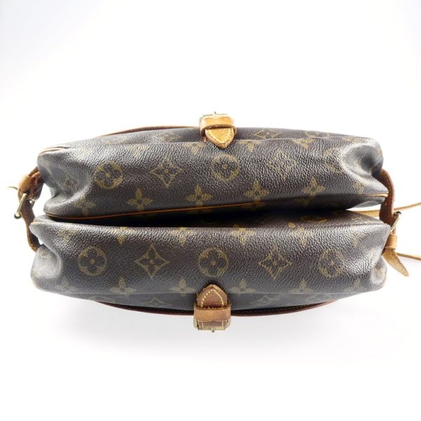 imgrc0092147950 Louis Vuitton Saumur 30 Shoulder Bag Monogram Brown