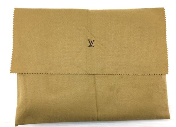 imgrc0092851518 Louis Vuitton Posh Document Monogram Clutch Bag