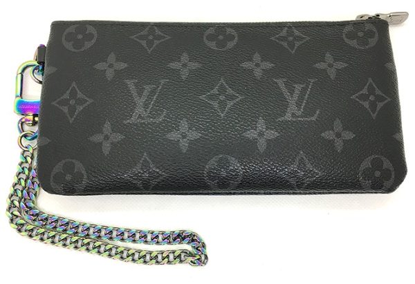 imgrc0092996823 Louis Vuitton Monogram Eclipse iPhone Pouch Black