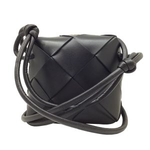 imgrc0093559081 Fendi Zucca Pattern Mamma Bucket Shoulder Bag