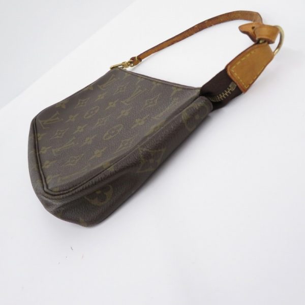 imgrc0095475695 Louis Vuitton Pochette Accessory Pouch Monogram Brown