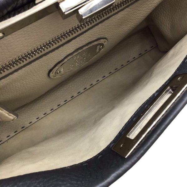 imgrc0095808643 FENDI Peekaboo Selleria Handbag Gray