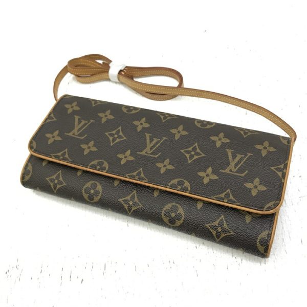 imgrc0095986968 Louis Vuitton Pochette Twin GM Shoulder Bag Monogram Brown