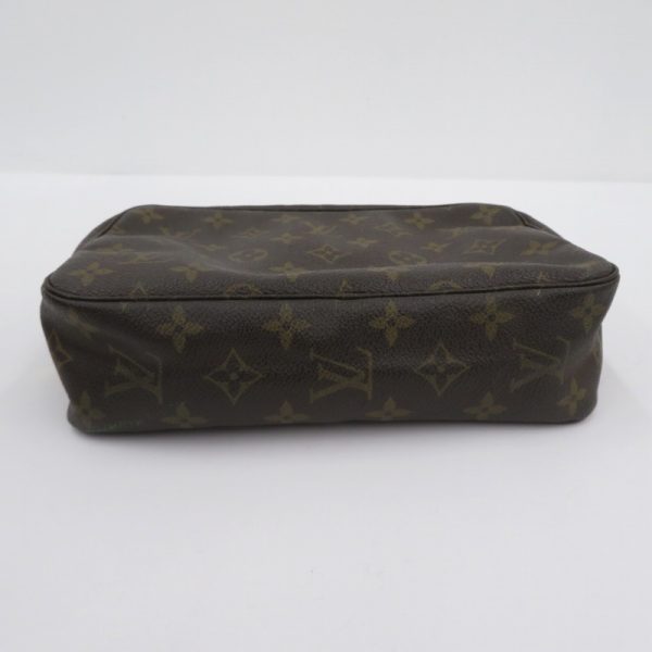 imgrc0096021478 Louis Vuitton Truth Toilette 23 Clutch Bag Monogram Brown