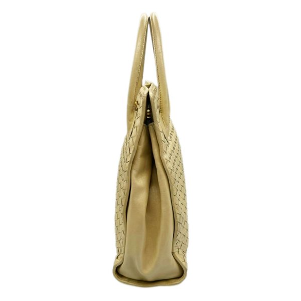 imgrc0096030187 Bottega Veneta Shoulder Bag Intrecciato Champagne Gold Ivory