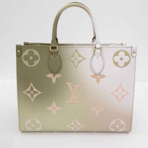 imgrc0096175942 Louis Vuitton On the Go MM Handbag Beige