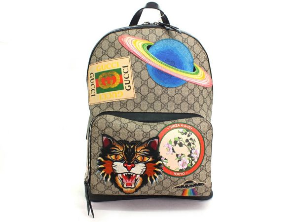 imgrc0096902172 Gucci GG Supreme Courier Backpack Biege