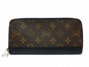 imgrc0096994202 Louis Vuitton Monceau Clutch Bag Epi Black