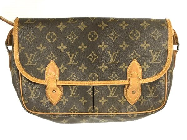 imgrc0098076744 Louis Vuitton Shoulder Bag Monogram Gibessière MM