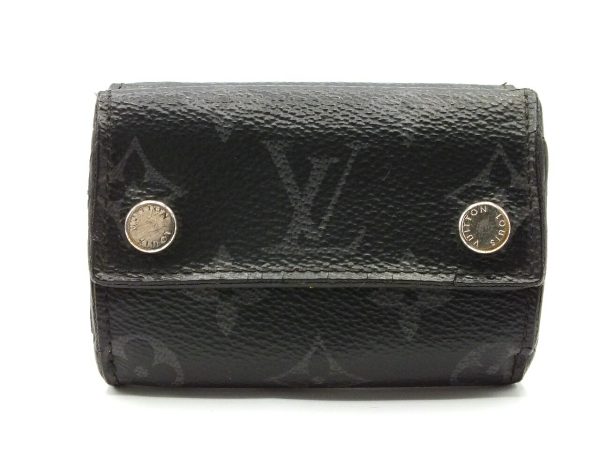 imgrc0098297253 Louis Vuitton Monogram Eclipse Discovery Wallet Black