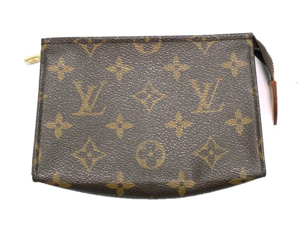 imgrc0098811275 Louis Vuitton Monogram Posh Toilette 15 Pouch Brown