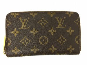 imgrc0099974331 Louis Vuitton Petite Sac Plat Monogram Emplant Noir Black