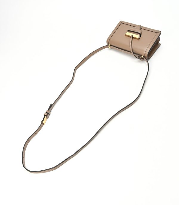 imgrc0100425030 Loewe Barcelona Shoulder Bag