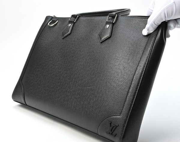 imgrc0100591069 Louis Vuitton Slim Briefcase Black