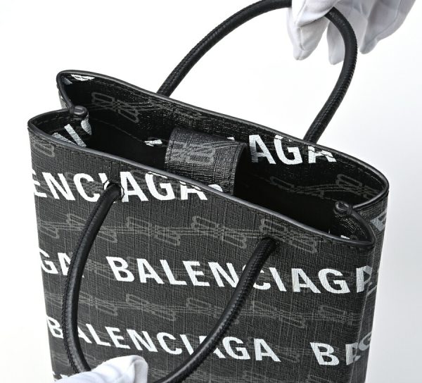 imgrc0101469632 Balenciaga Large Shopping Bag All Over Logo