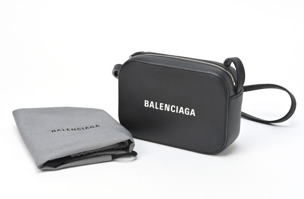 imgrc0102389290 Balenciaga Everyday Camera Bag XS Black