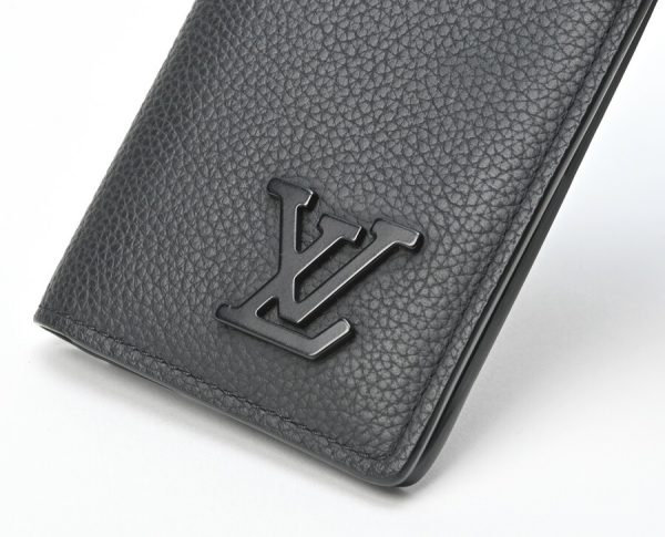 imgrc0102850025 Louis Vuitton LV Aerogram Organizer de Poche Grained Leather