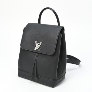 imgrc0102865625 Louis Vuitton Monogram Saintonge Shoulder Bag