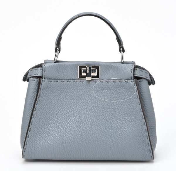 imgrc0103013060 Fendi Peekaboo Small Selleria Bag Black