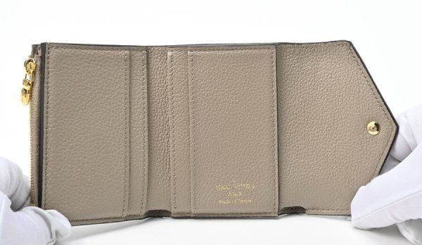 imgrc0103076417 Louis Vuitton Portefeuille Zoe Wallet Empreinte Tourtrail