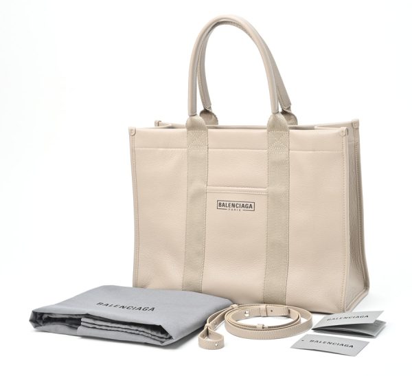 imgrc0103099499 Balenciaga Tote Bag Beige