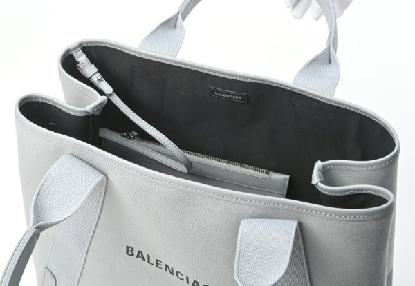 imgrc0103110412 Balenciaga Blue Cabas M Tote Bag Black