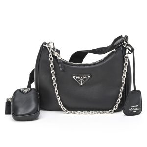 imgrc0103139120 Chanel Matelasse Handbag Black