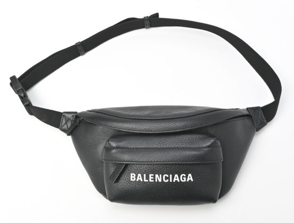 imgrc0103505876 Balenciaga Everyday Belt Bag Black