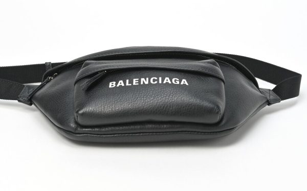 imgrc0103505878 Balenciaga Everyday Belt Bag Black