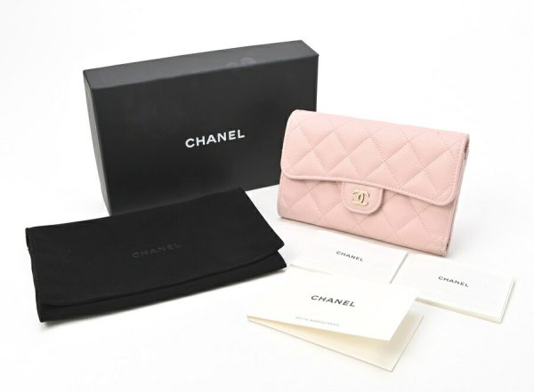 imgrc0103776571 Chanel Matelasse Medium Flap Wallet Caviar Skin