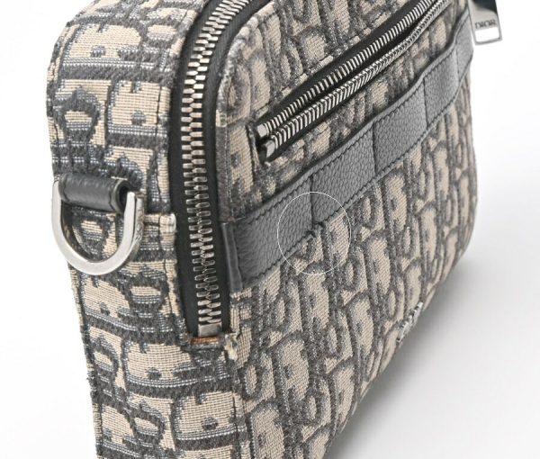 imgrc0104092363 Dior Safari Messenger Bag Oblique Jacquard