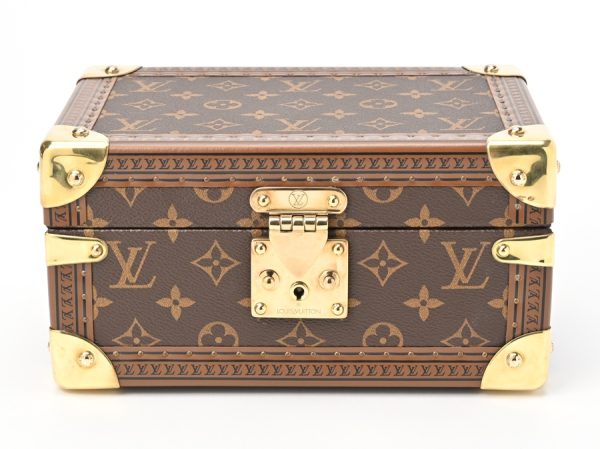 imgrc0104219786 Louis Vuitton Coffret Tresor 24 Monogram Crème