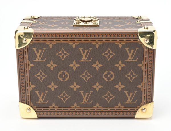 imgrc0104219789 Louis Vuitton Coffret Tresor 24 Monogram Crème