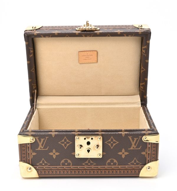 imgrc0104219791 Louis Vuitton Coffret Tresor 24 Monogram Crème