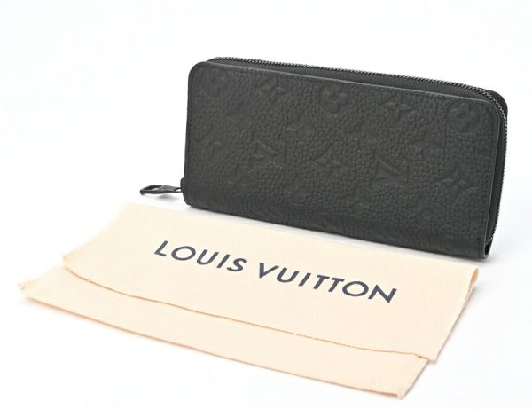 imgrc0104338797 Louis Vuitton Wallet Zippy Taurillon Black