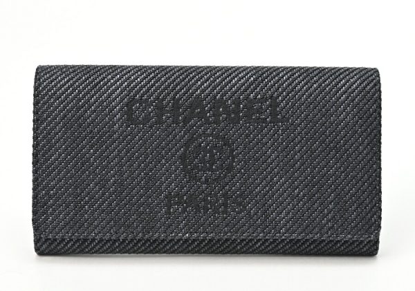 imgrc0104519542 Chanel Deauville Long Flap Wallet Black