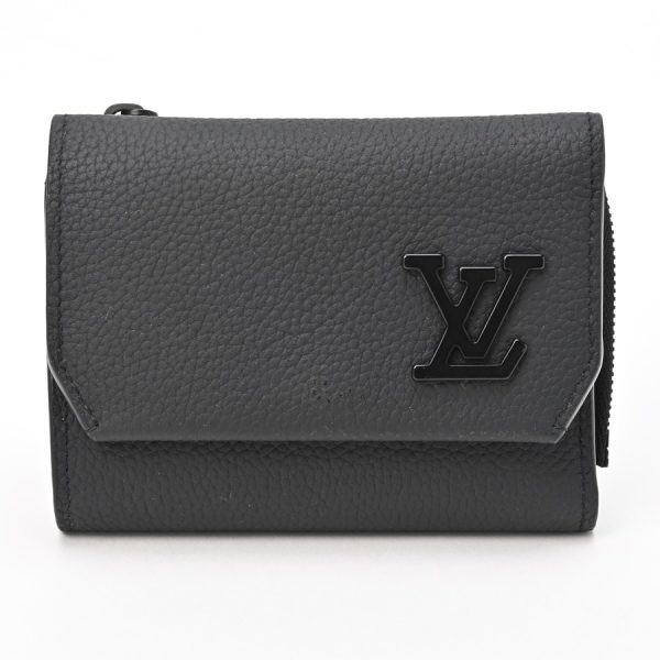 imgrc0104534282 Louis Vuitton Pilot Wallet Portefeuille Aerogram Black