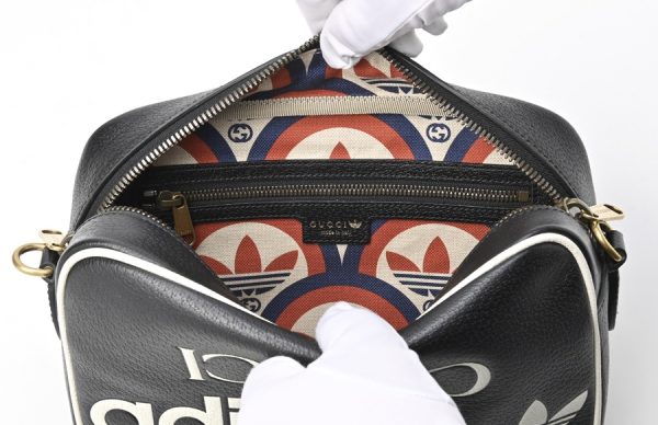 imgrc0104564962 Gucci Adidas Collaboration Camera Bag Black