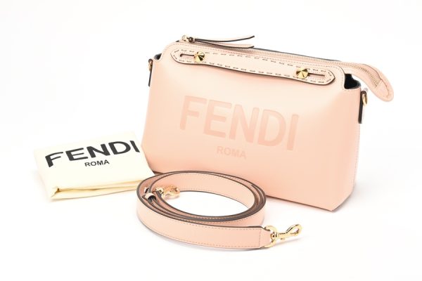 imgrc0104752478 Fendi Visaway Medium Bag Beige