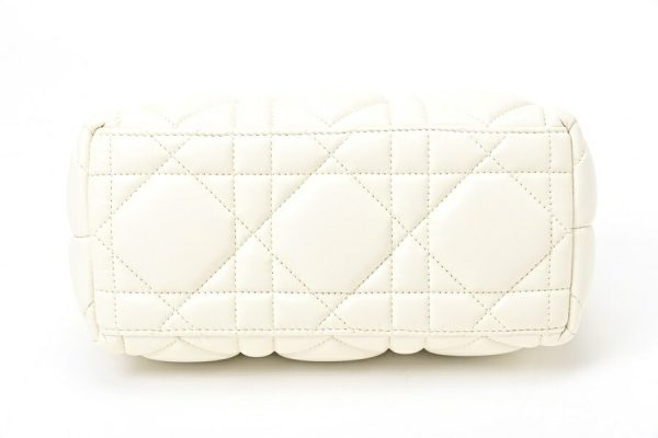 imgrc0106651522 Dior Nomad Medium Cannage Pouch White